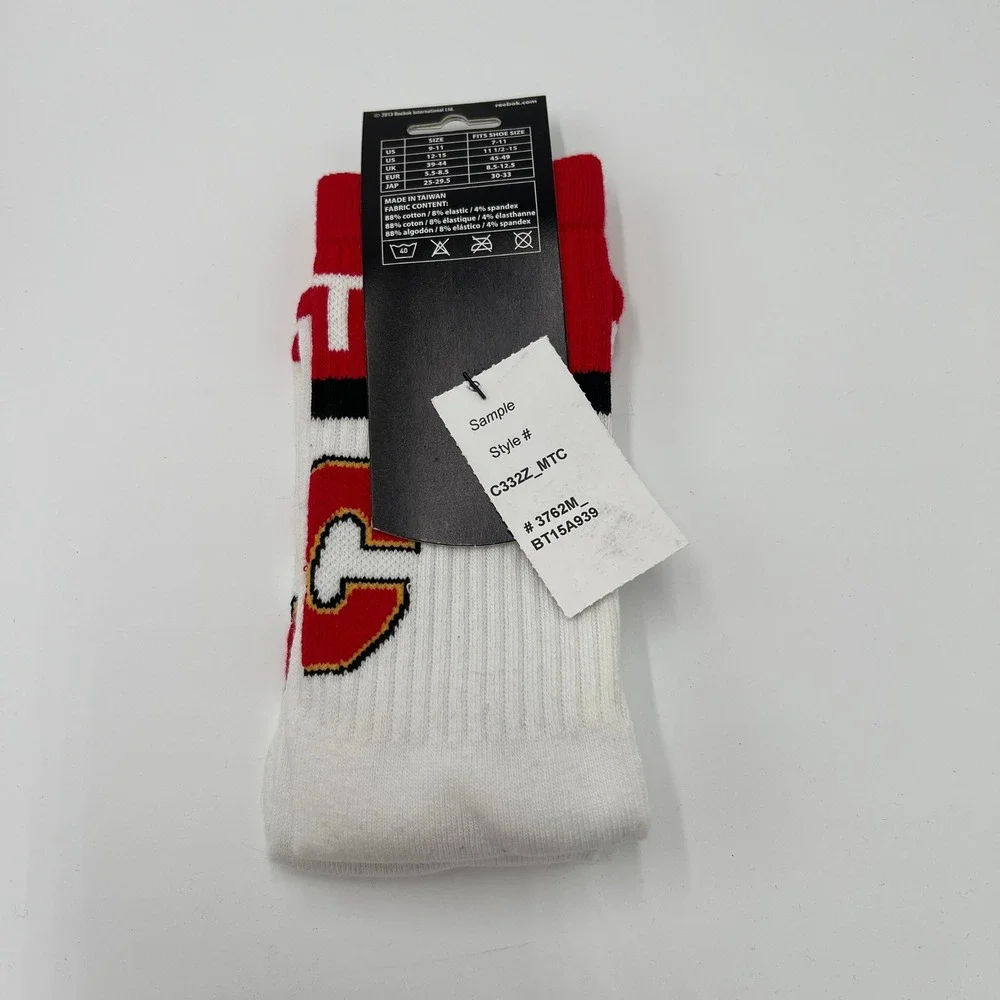 Reebok NHL Calgary Flames Men's Crew Socks 3 Pack Red White‎ Large